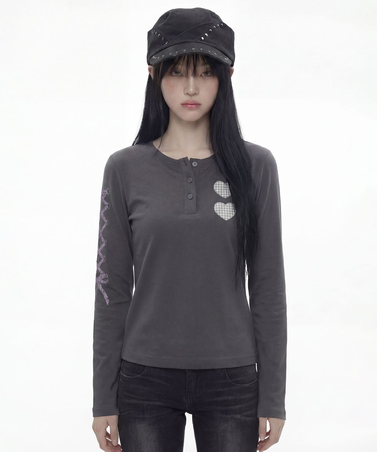 그레이버(GRAVER) [UNISEX]DOLLS - M 헨리넥 롱슬리브 티셔츠_2color
