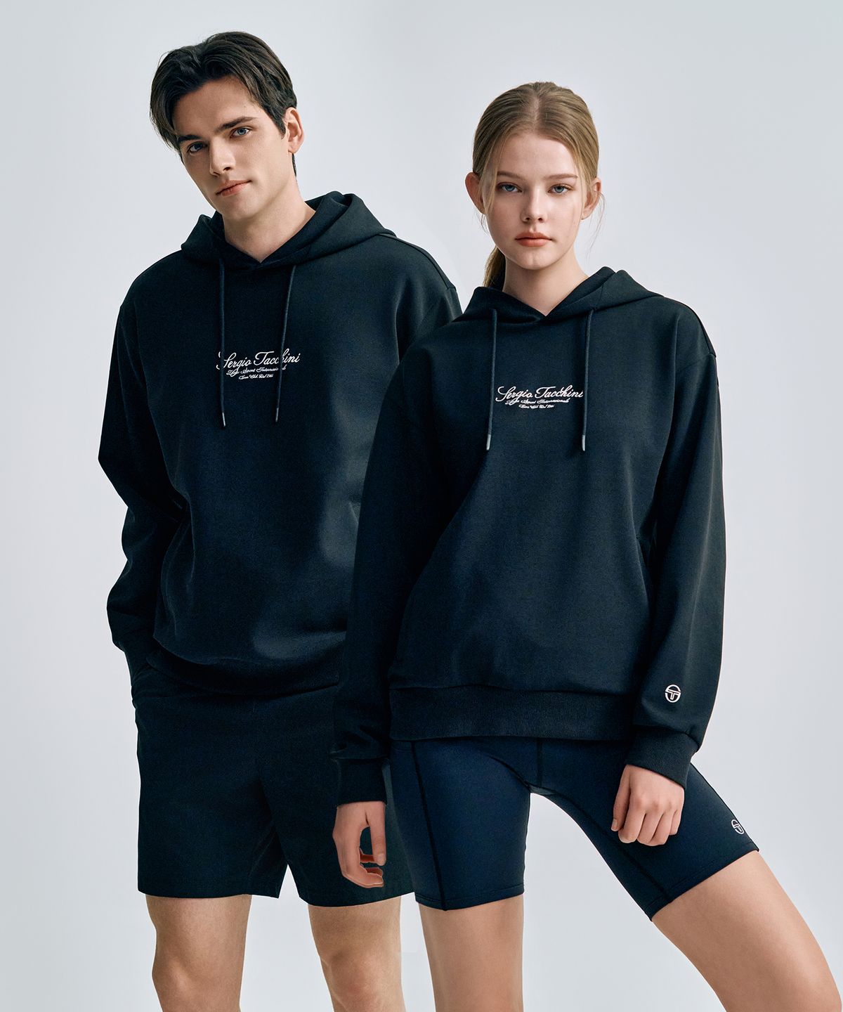 세르지오 타키니(SERGIO TACCHINI) U 쿠쉬라이트 로고 후디 (Black)