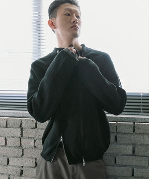 [피인오 X 디나쑈] 하이넥 레이어드 니트 집업 - 블랙