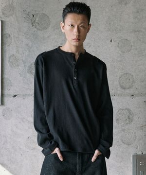 소프트 웨스턴 리브드 롱 슬리브 - 블랙