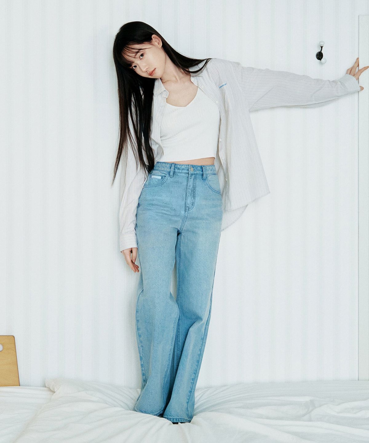 커버낫 우먼(COVERNAT WOMAN) 우먼 스트레이트 데님 팬츠 라이트 블루