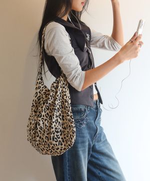 캐리백 레오파드 베이지