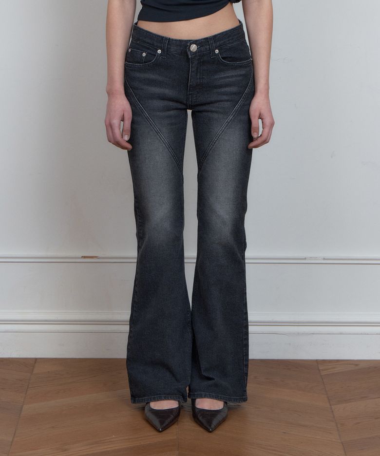 C DIAGONAL SEAM BOOTS-CUT DENIM PANTS_BLACK