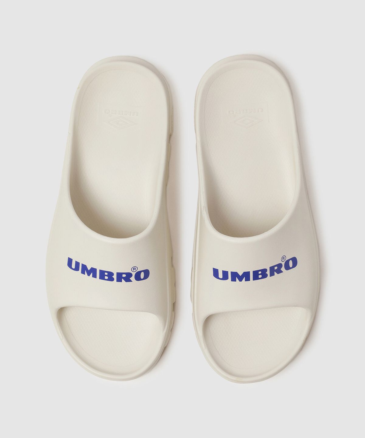 엄브로(UMBRO) TOPI SD (토피 슬라이드) 아이보리 UR123ESD21
