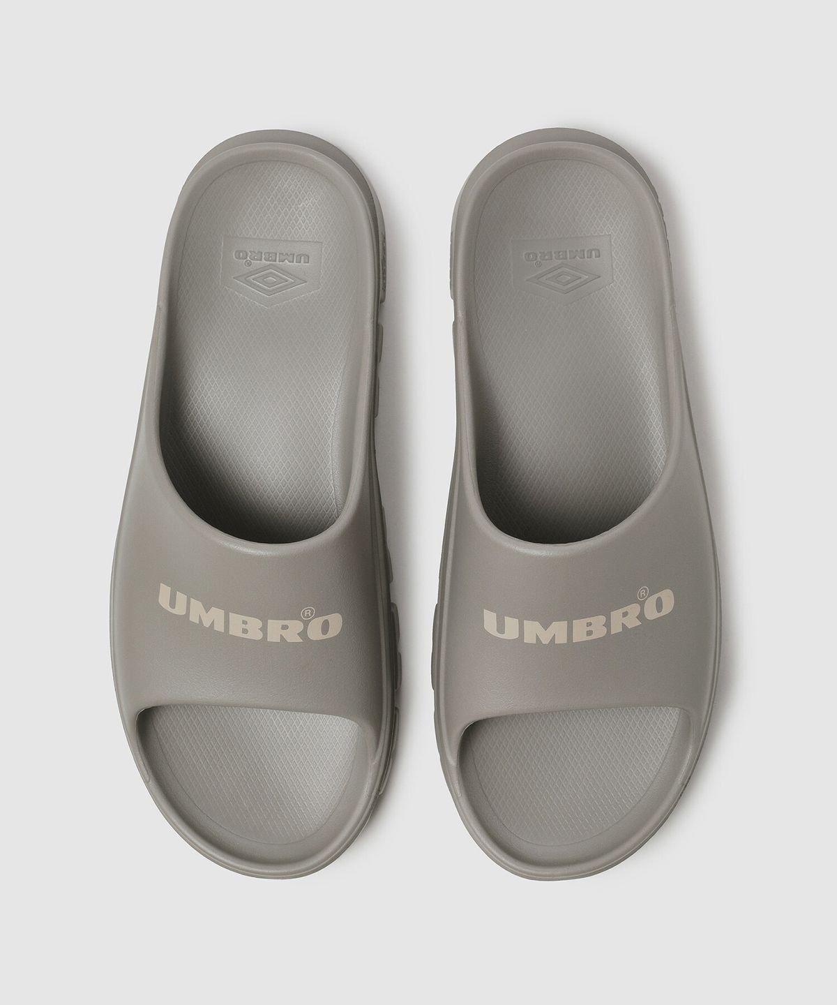 엄브로(UMBRO) TOPI SD (토피 슬라이드) 카키 UR123ESD21