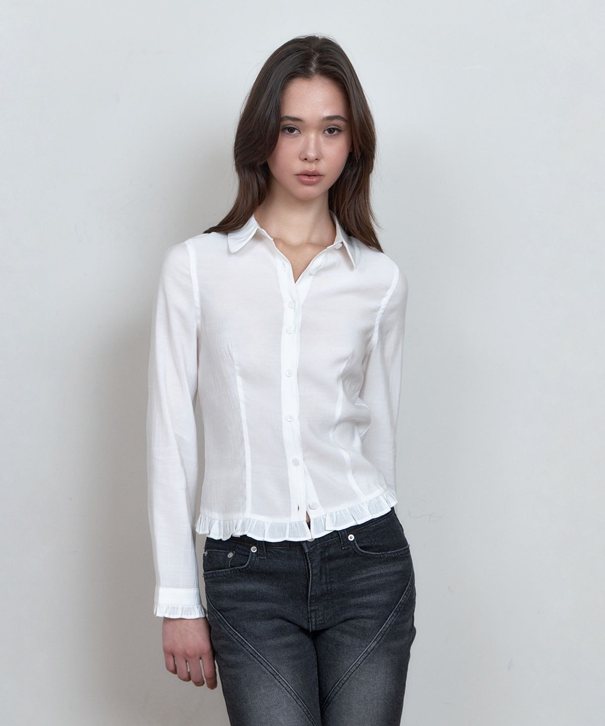 큐리티(CURETTY) C ROSE BUTTON FRILL BLOUSE_IVORY