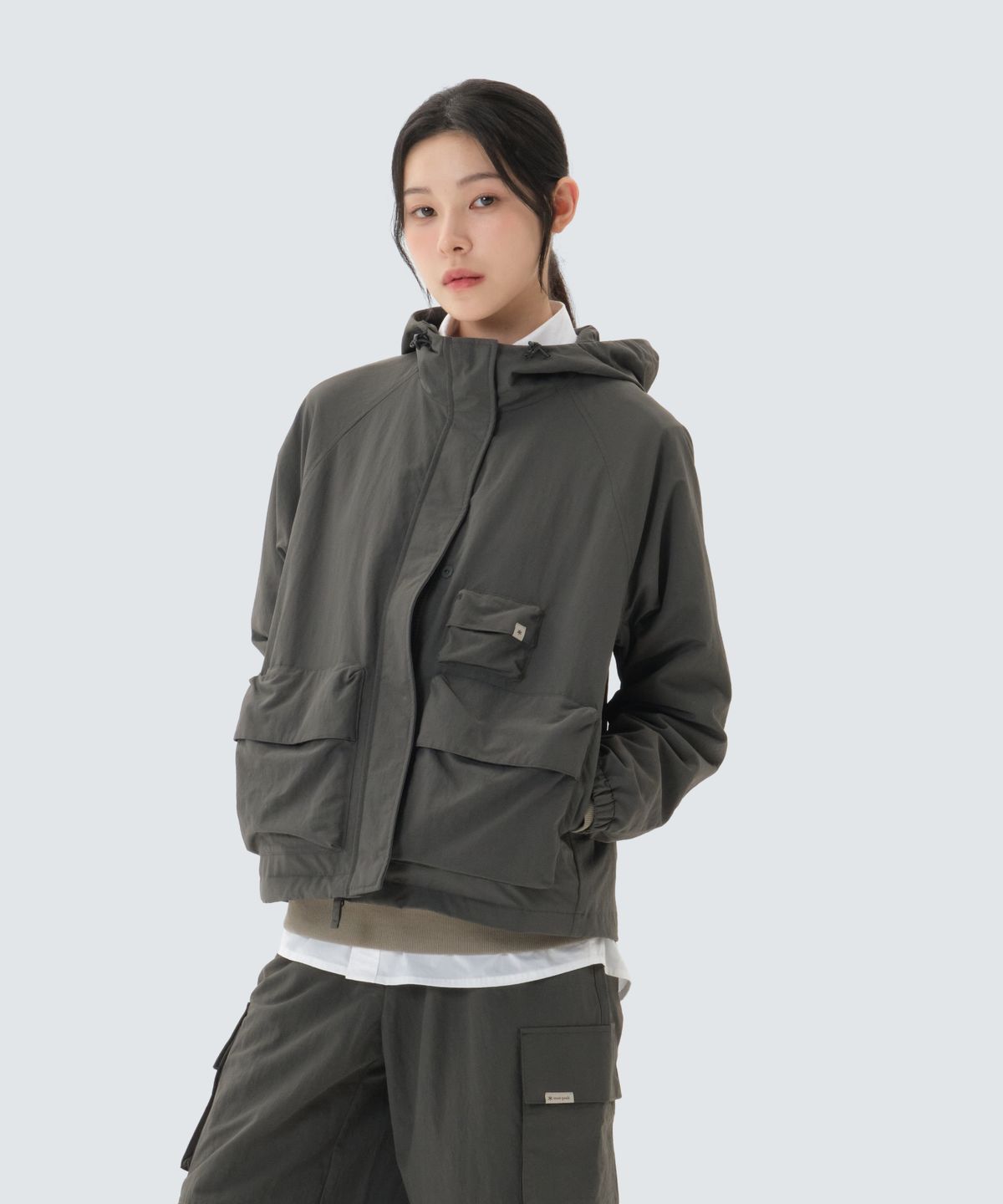 스노우피크 어패럴(SNOWPEAK APPAREL) 캠플 여성 유틸리티 바람막이 (S26ZWCWB11) Rustic Khaki