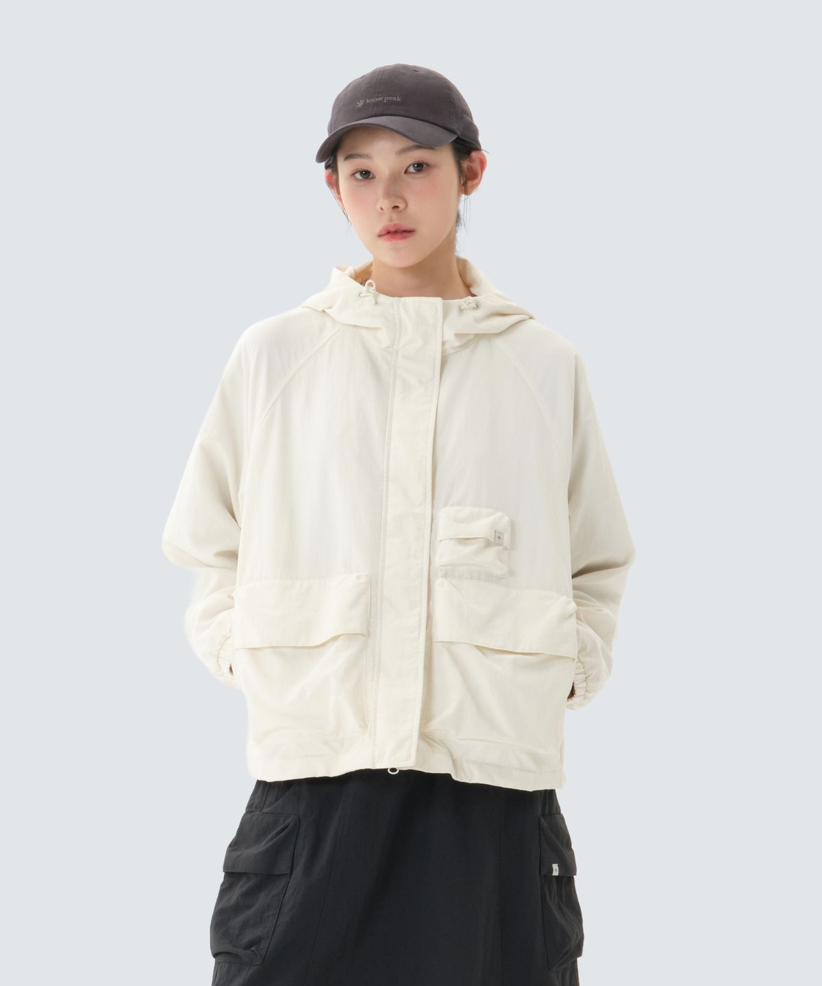 스노우피크 어패럴(SNOWPEAK APPAREL) 캠플 여성 유틸리티 바람막이 (S26ZWCWB11) Butter Ivory