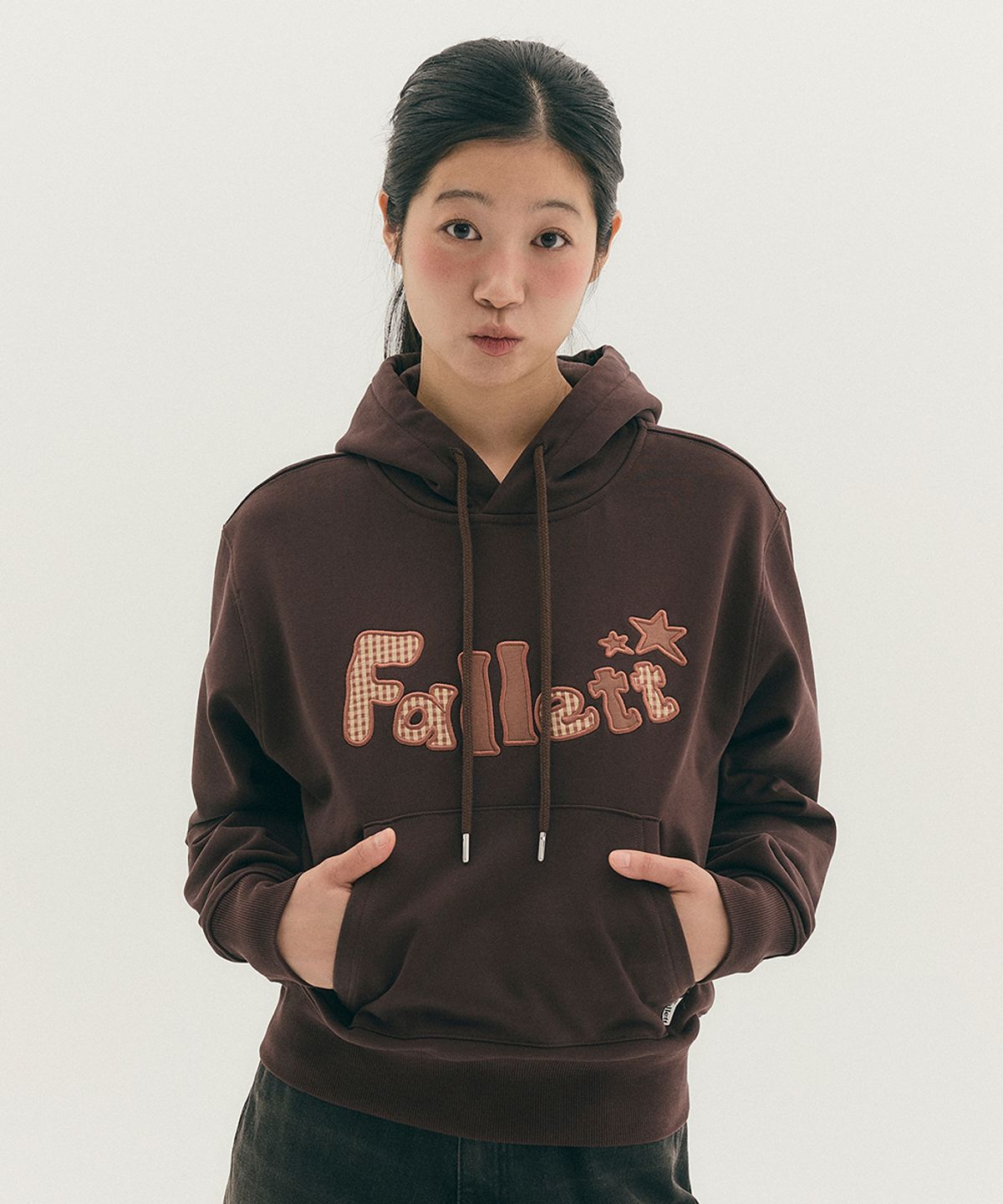 팔렛(FALLETT) 로고 아플리케 후드 브라운
