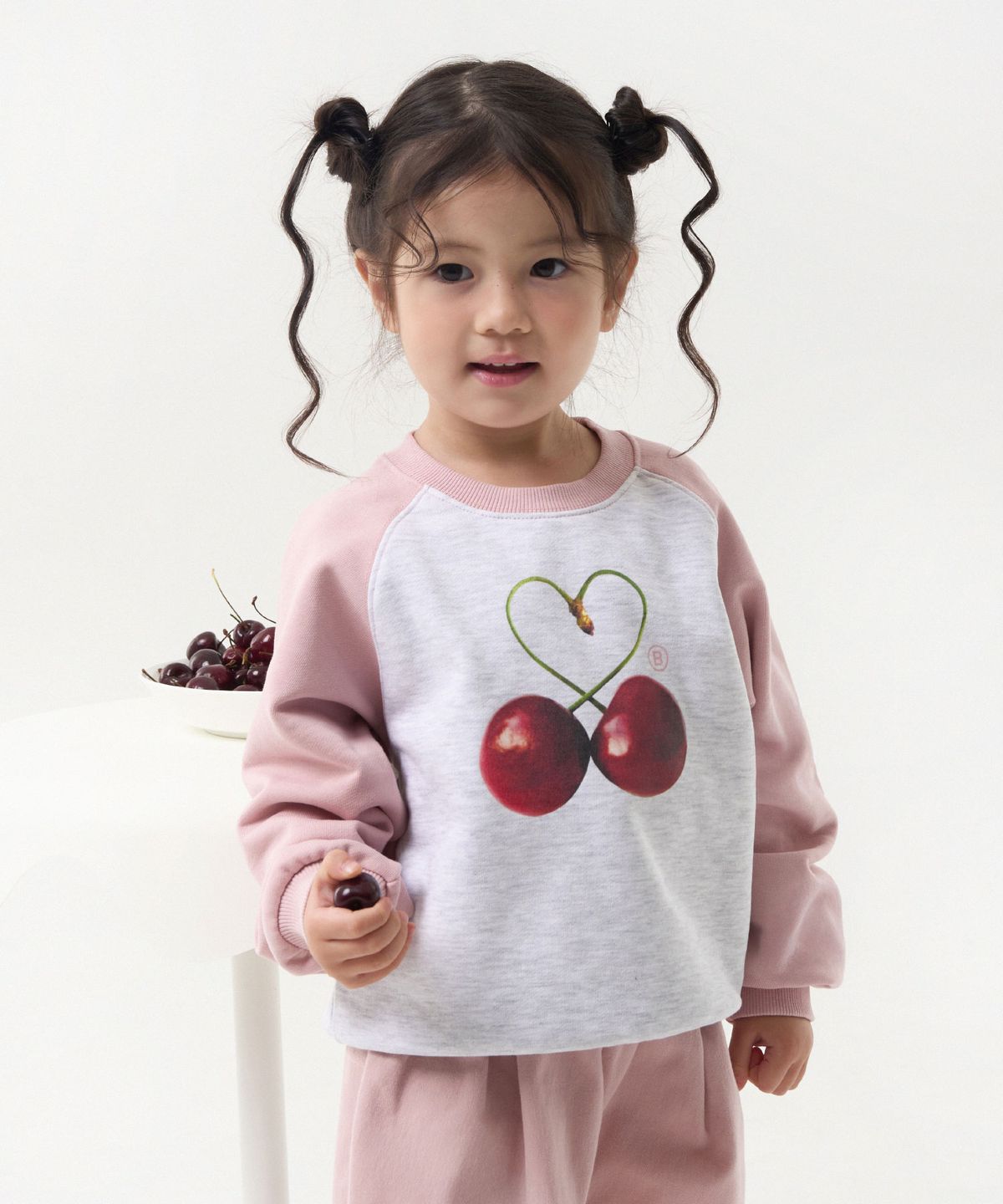 보나츠(BONATS) 야미야미 래글런 스웻셔츠_CHERRY