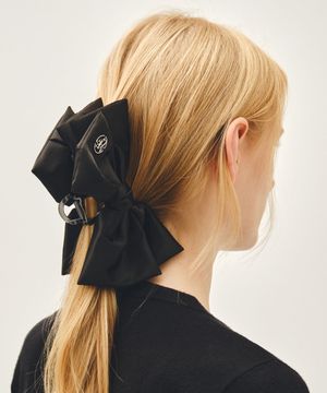 CIRCLE LOGO RIBBON HAIR CLIP black
