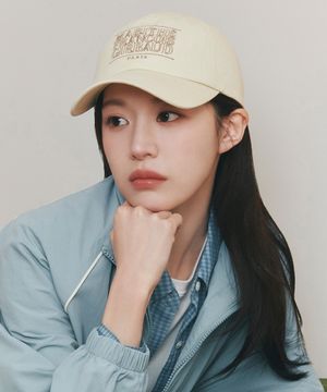 [고윤정 착장] OUTLINE CLASSIC LOGO CAP ivory