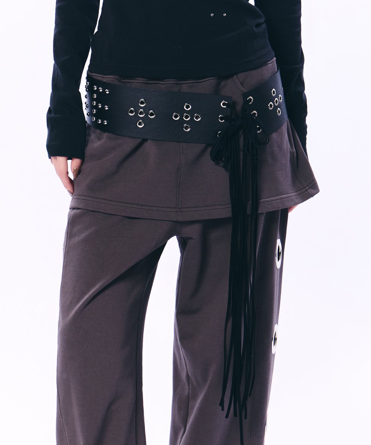 셋업이엑스이(SETUP-EXE) LOGO STUDDED TIE BELT / BLACK