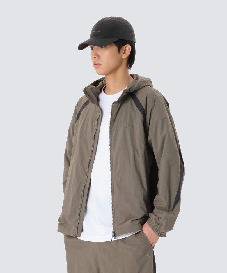 경량 타슬란 컬러블럭 후드 바람막이 (S26SULWB56) Khaki
