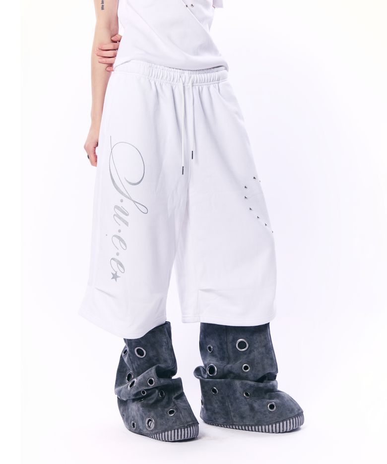 HEART STUD LOGO BERMUDA PANTS / WHITE