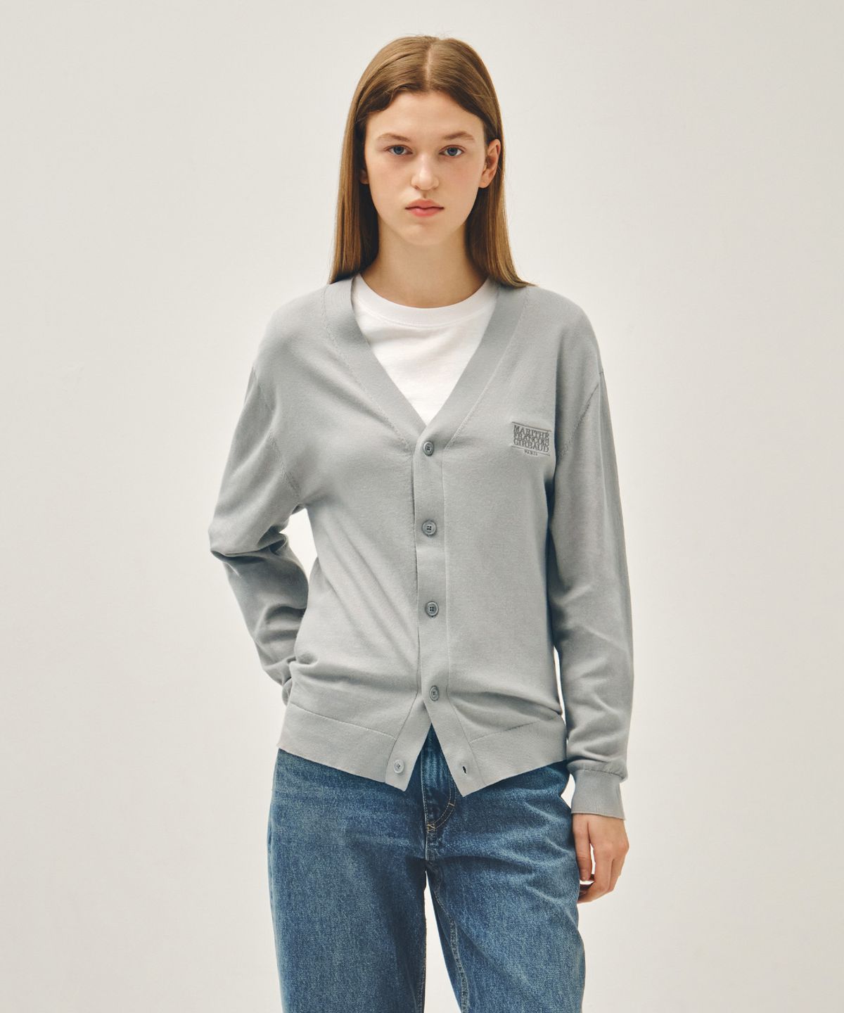 마리떼 프랑소와 저버(MARITHÉ + FRANҪOIS GIRBAUD) SMALL CLASSIC LOGO V-NECK KNIT CARDIGAN gray