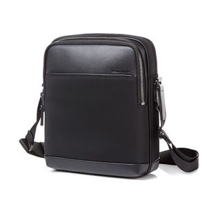 WADE 3 크로스백 BLACK UQ409003