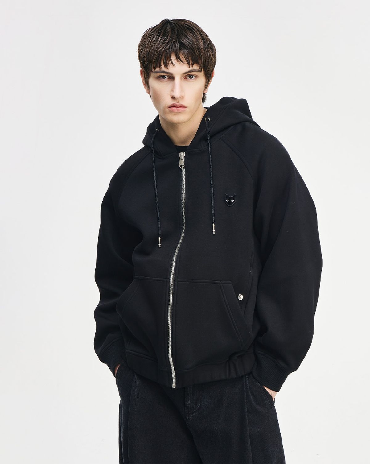 지제로 송지오(ZZERO SONGZIO) 지제로 팬서 라글랑 후드 집업 블랙 SI2TS815BK