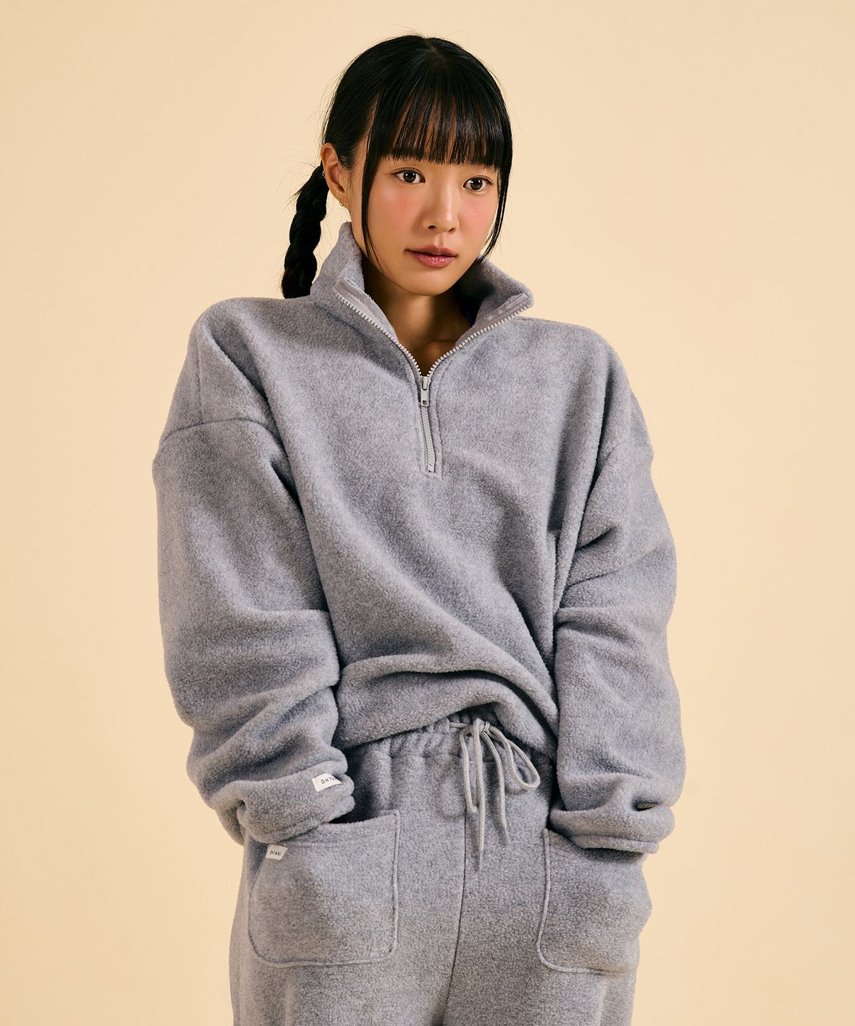 디야니(DHYANI) Soft Hug Half Zip (Gray)