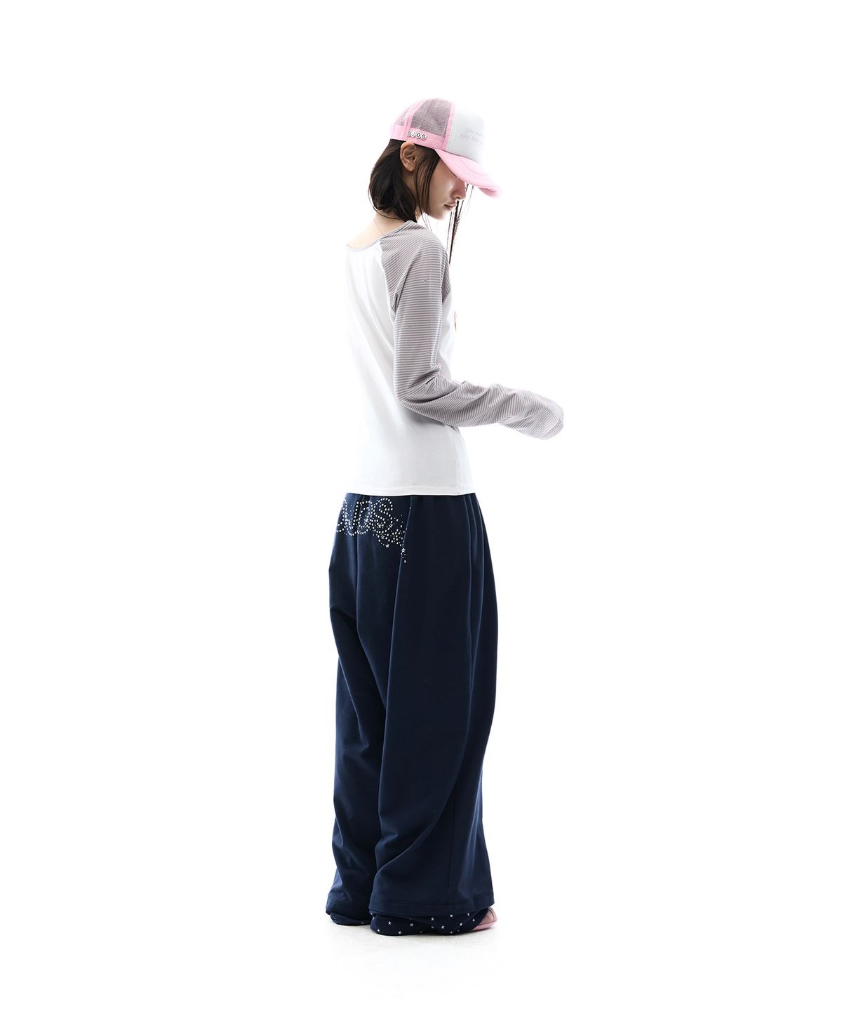 오호스(OJOS) Hotfix Logo Wide Sweatpants / Navy