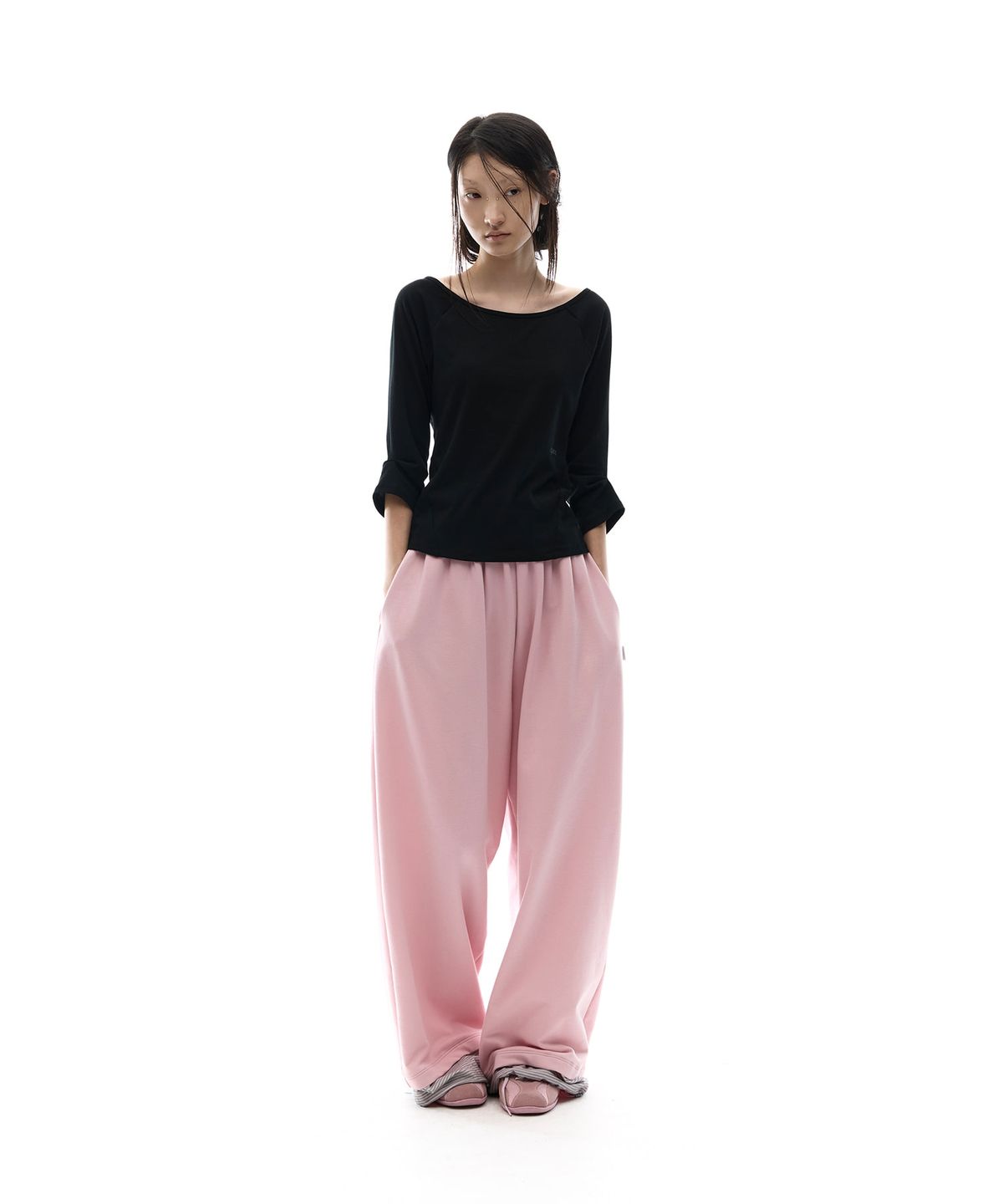 오호스(OJOS) Hotfix Logo Wide Sweatpants / Pink