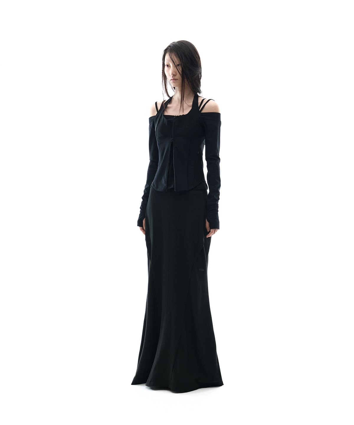 오호스(OJOS) Side Panel Mermaid Maxi Skirt / Black
