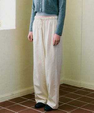 레이스 디테일 트랙 팬츠_RMTWG23YT1_CREAM