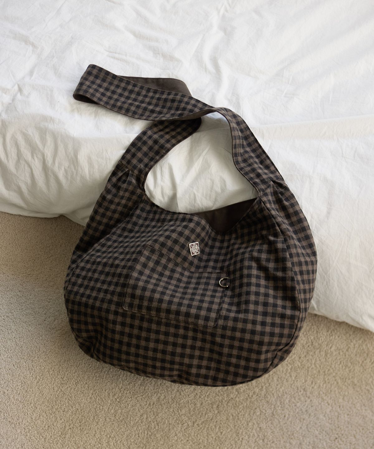 꼬모니노즈(COMONINOZ) [CN]26 REVERSIBLE CHECK CROSS BAG [2 COLOR]