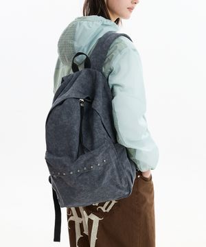 스터드 워시드 비즈 스트링 백팩 그레이