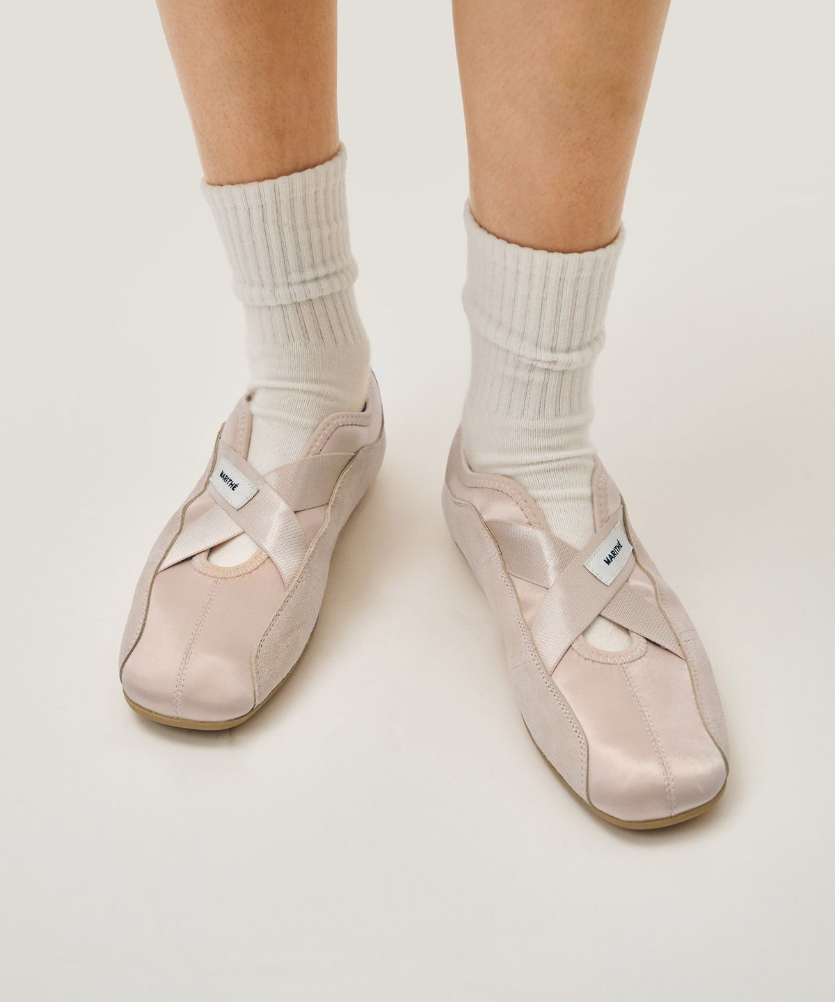 마리떼 프랑소와 저버(MARITHÉ + FRANҪOIS GIRBAUD) W BANDING FLATS SNEAKERS light pink