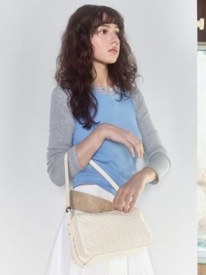 필렛 숄더백 OUSH004H