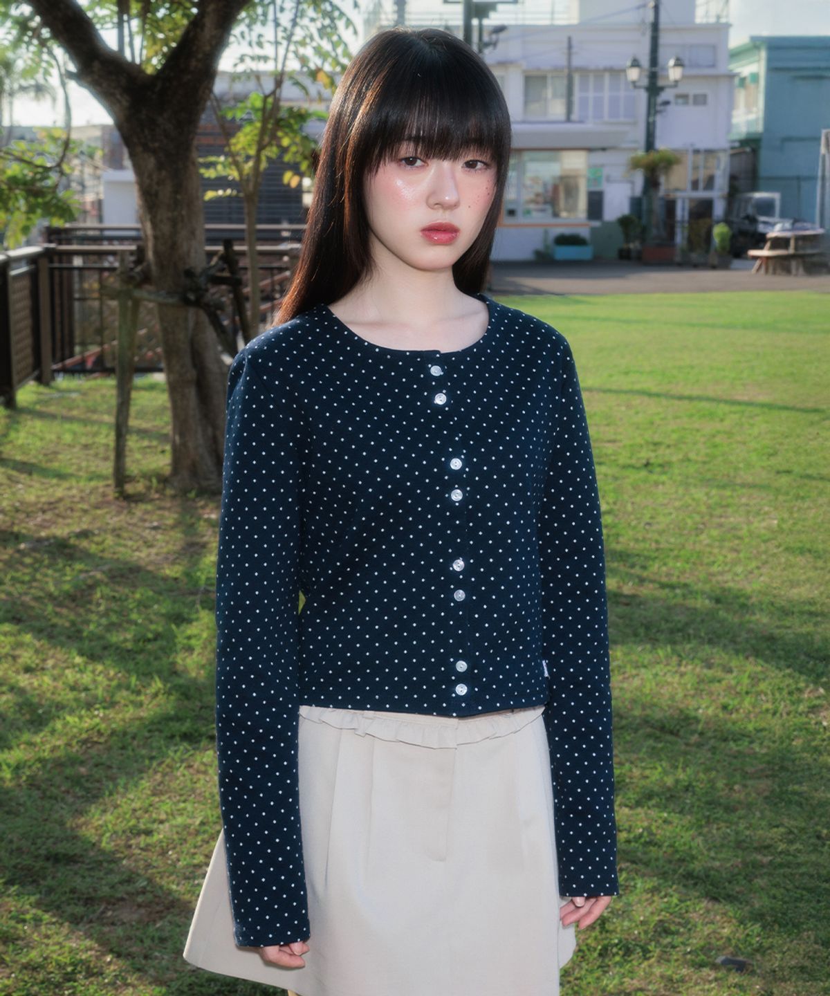 로제프란츠(ROSEFRANTZ) Dot Button Point Cardigan [Navy]
