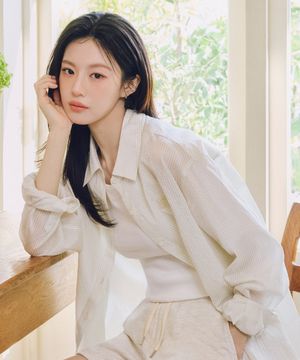 [고윤정 착장] W PATTERN SHEER SHIRT ivory