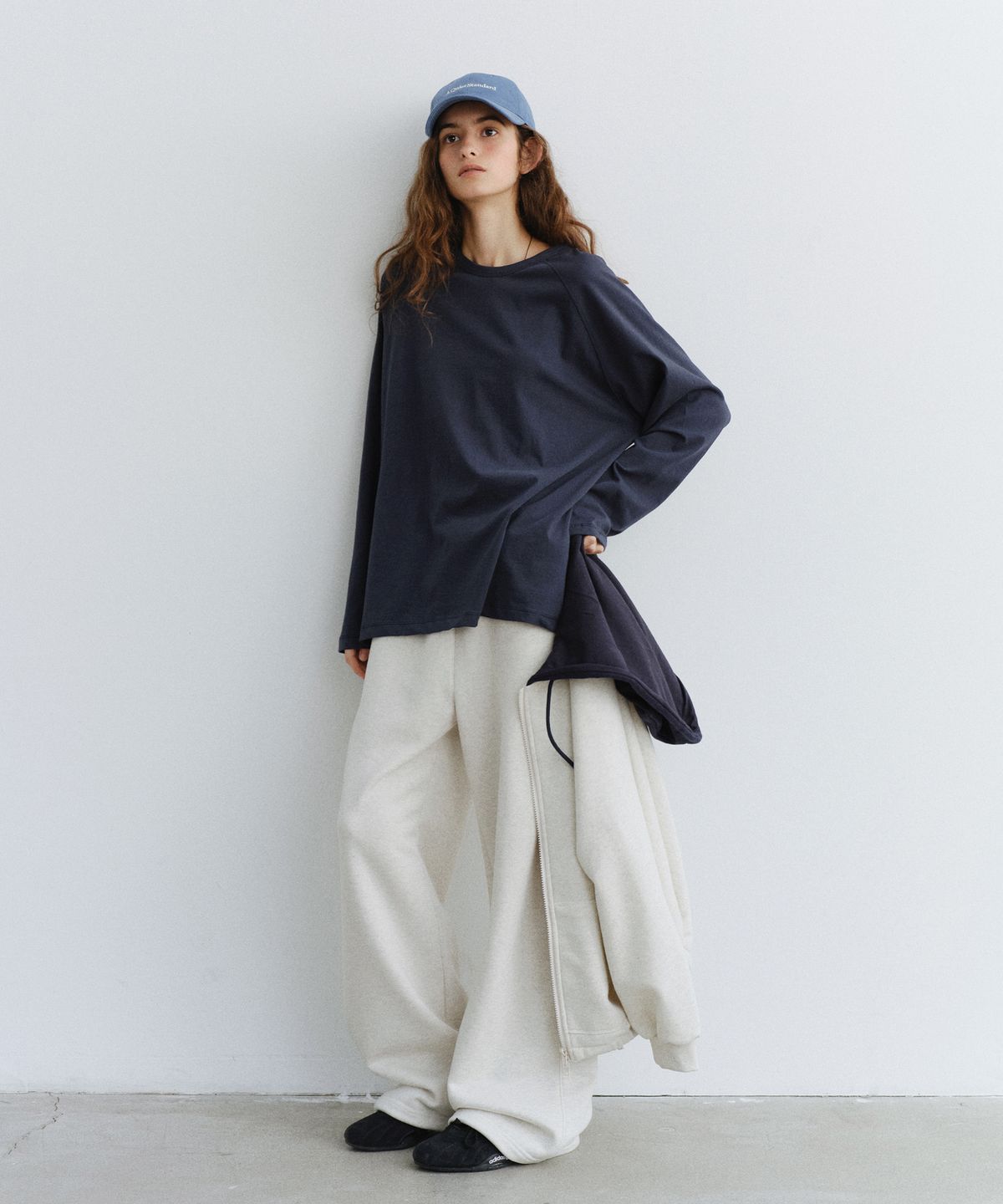 유라고(URAGO) Play wide sweatpants