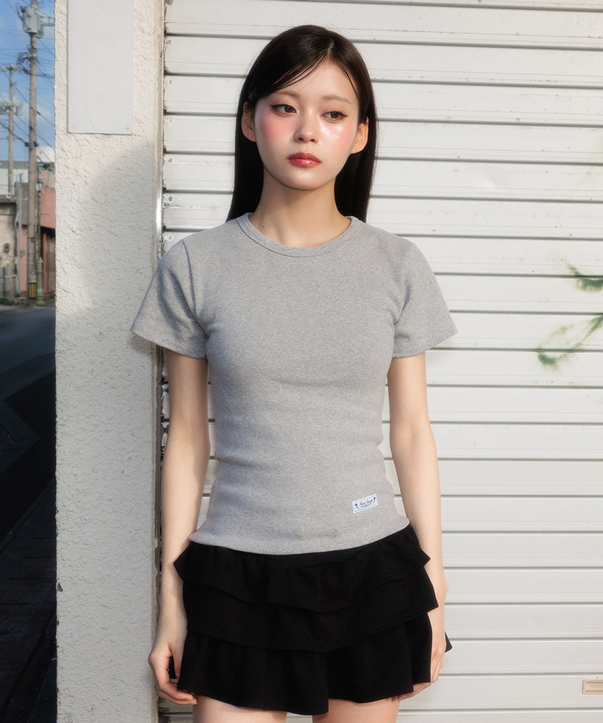 로제프란츠(ROSEFRANTZ) Essential Rose Label T-Shirt [Gray]