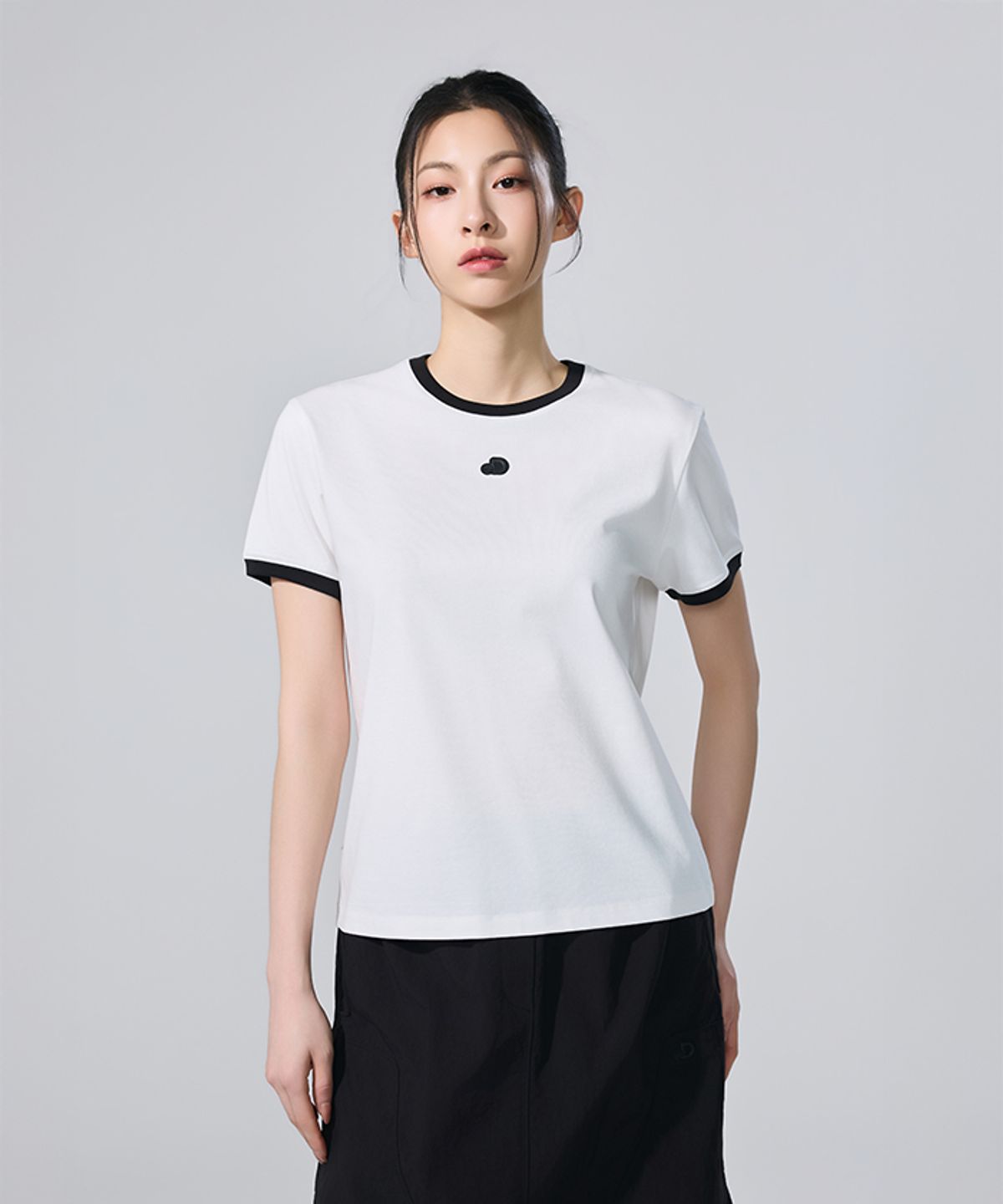 디스커버리 익스페디션(DISCOVERY EXPEDITION) 여성 프레시벤트 에센셜 링거티셔츠 (WHITE)