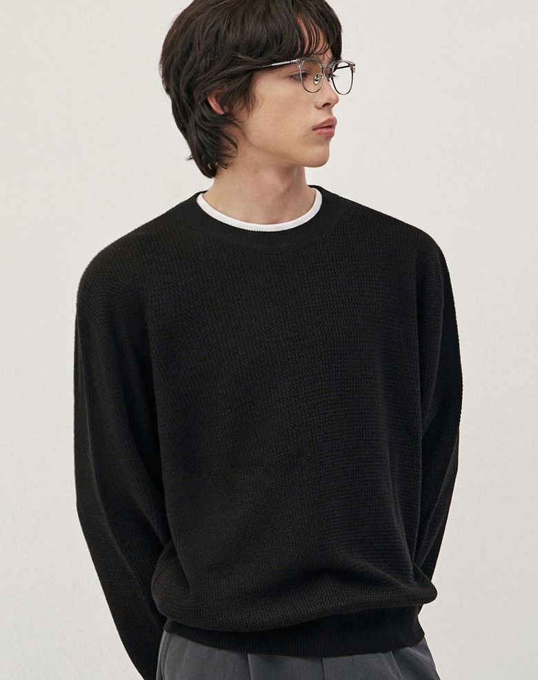 이지온 세미 오버핏 라운드넥 니트 [블랙]