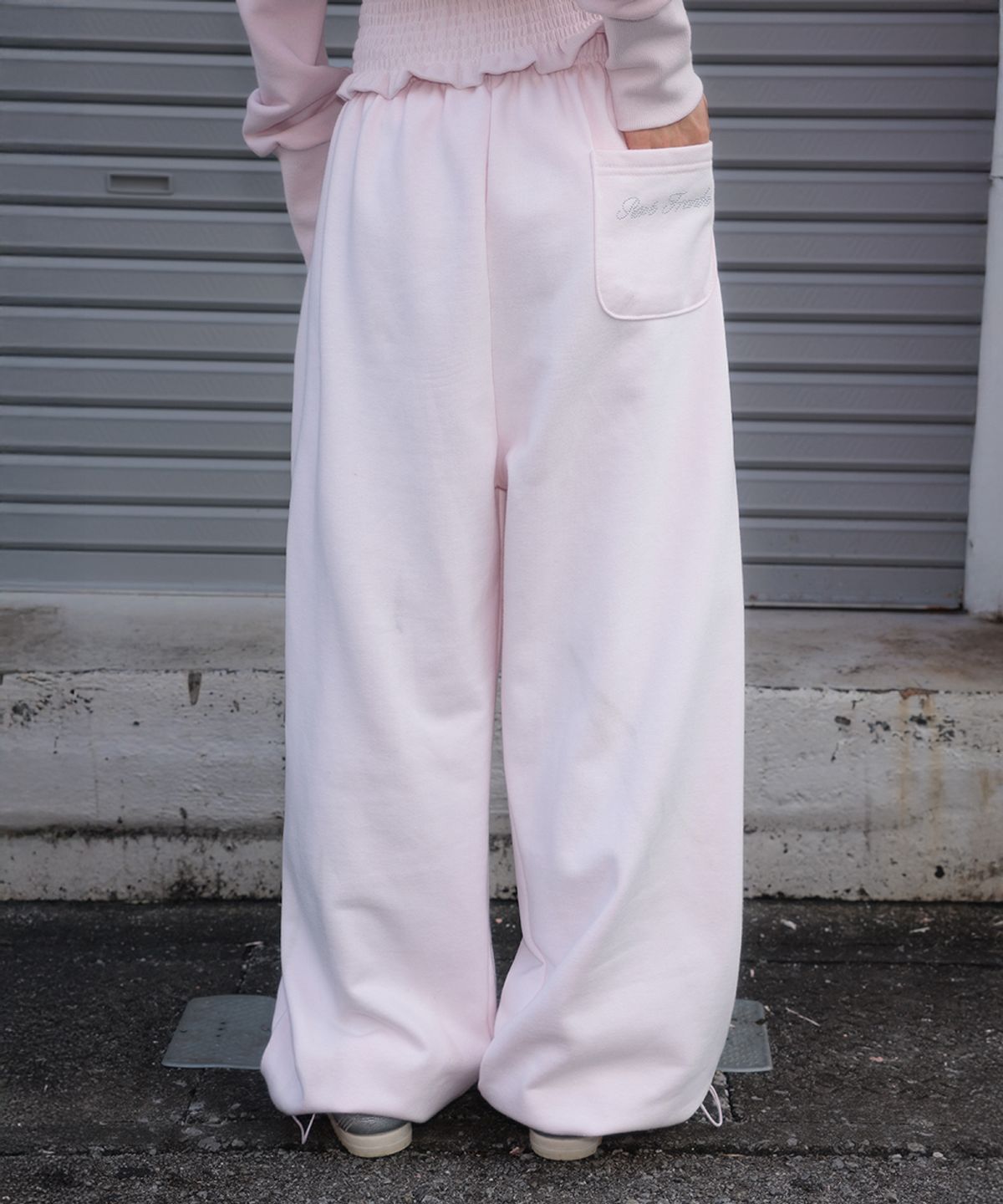 로제프란츠(ROSEFRANTZ) Back Pocket String Sweatpants [Pink]