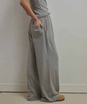 플로랄 펀칭니트 팬츠 애쉬핑크