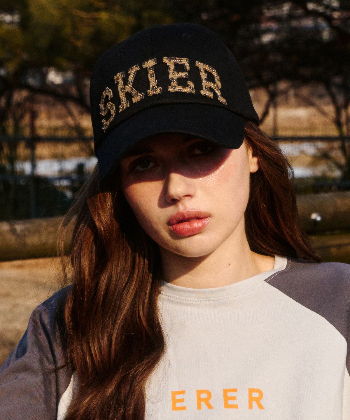 에르에르(ERER) Skier Applique Ball Cap Black