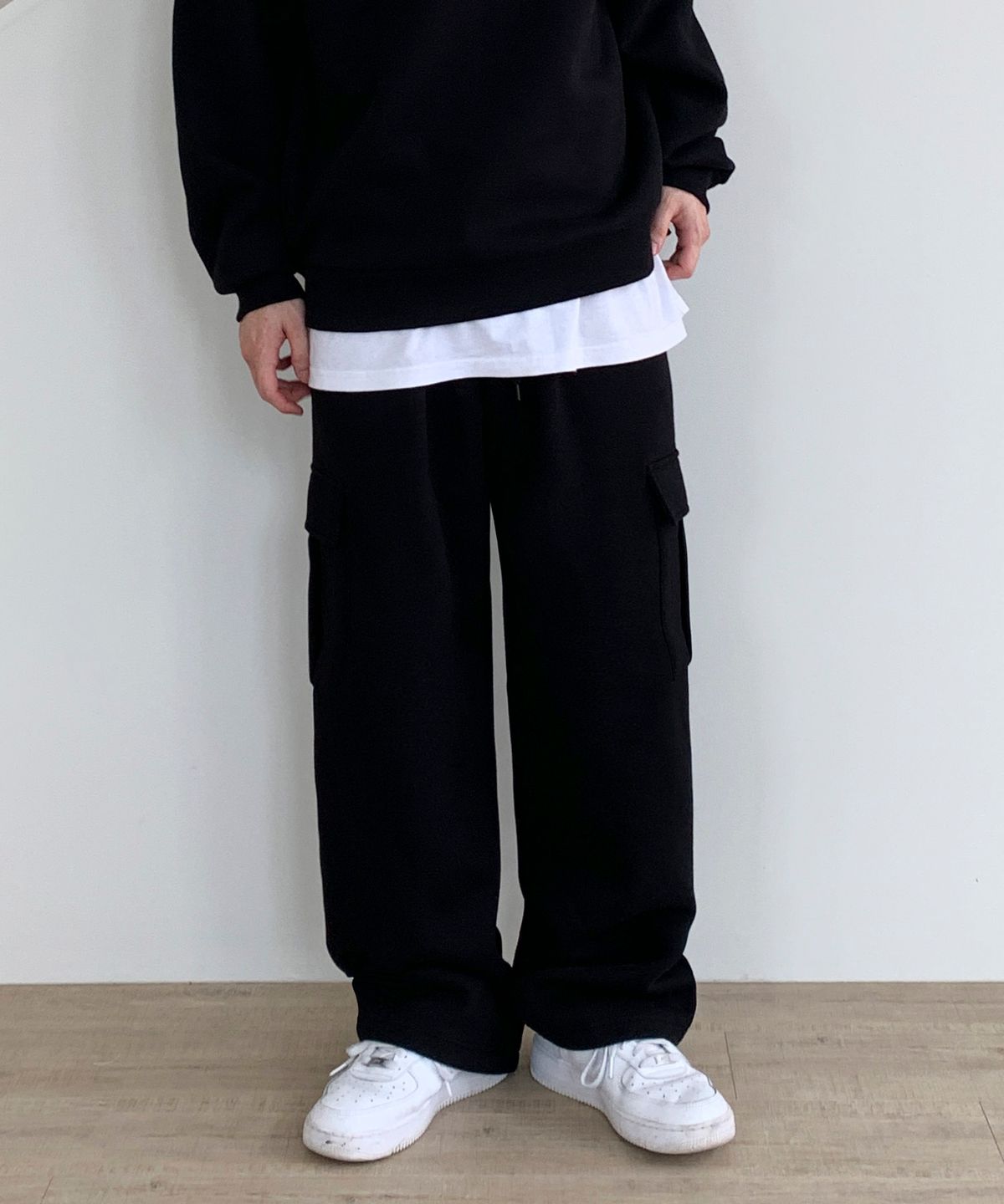 락트개러지(ROCKED GARAGE) UNISEX 기모 트레이닝 와이드 카고 팬츠_블랙