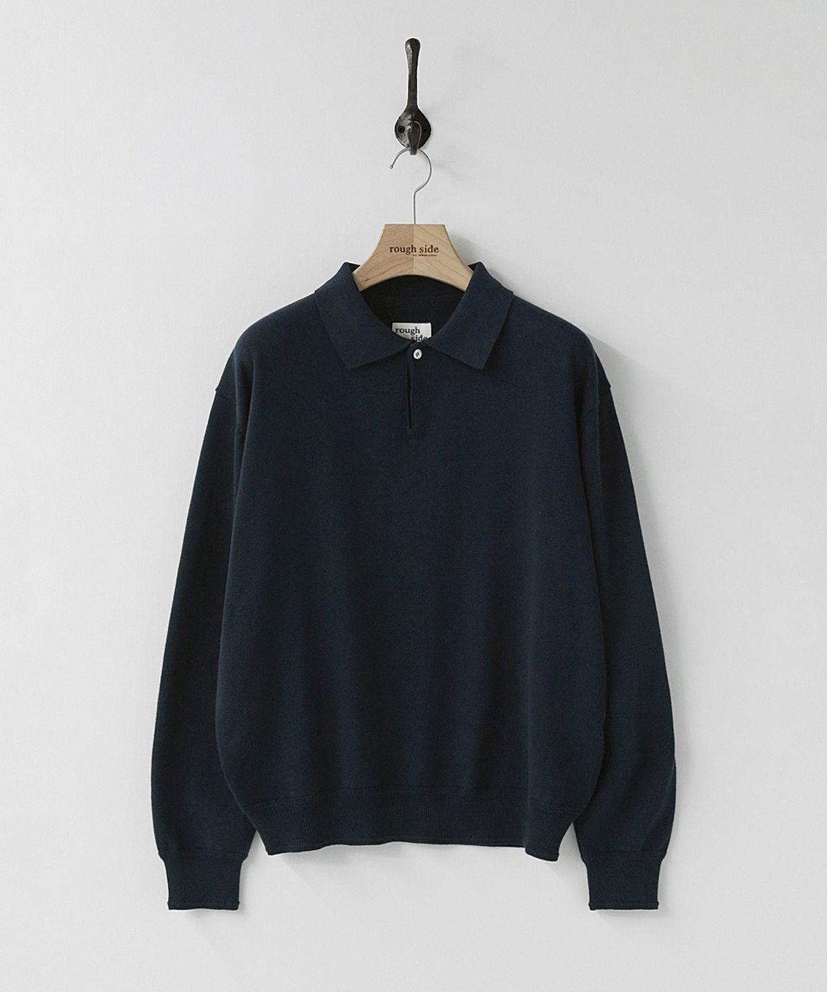 러프사이드(ROUGHSIDE) Plain Collar Knit Dark Navy