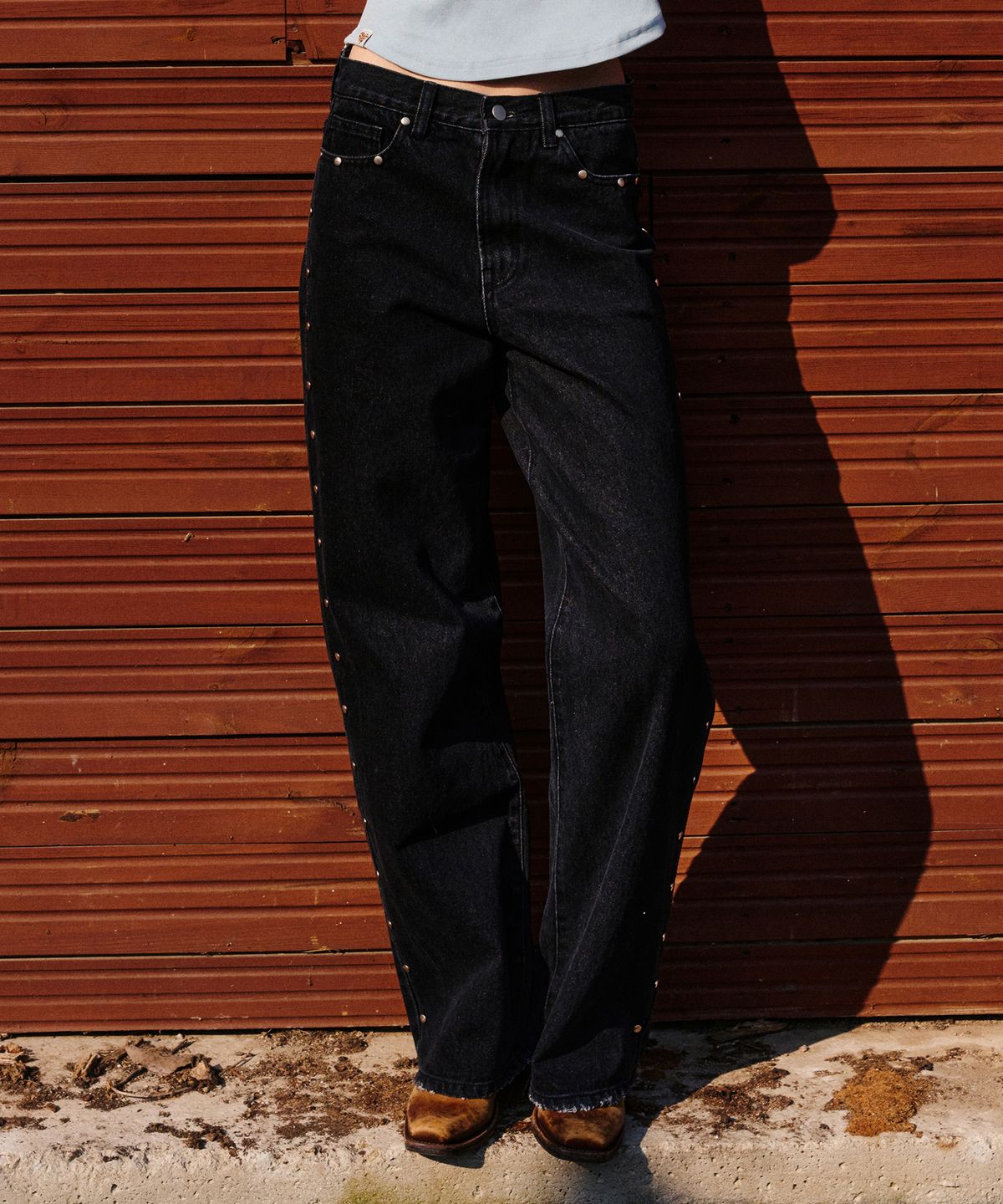 에르에르(ERER) Studed Denim Pants Black