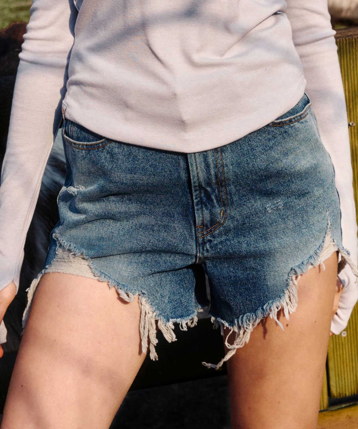 에르에르(ERER) Destroyed Denim Short Pants Blue