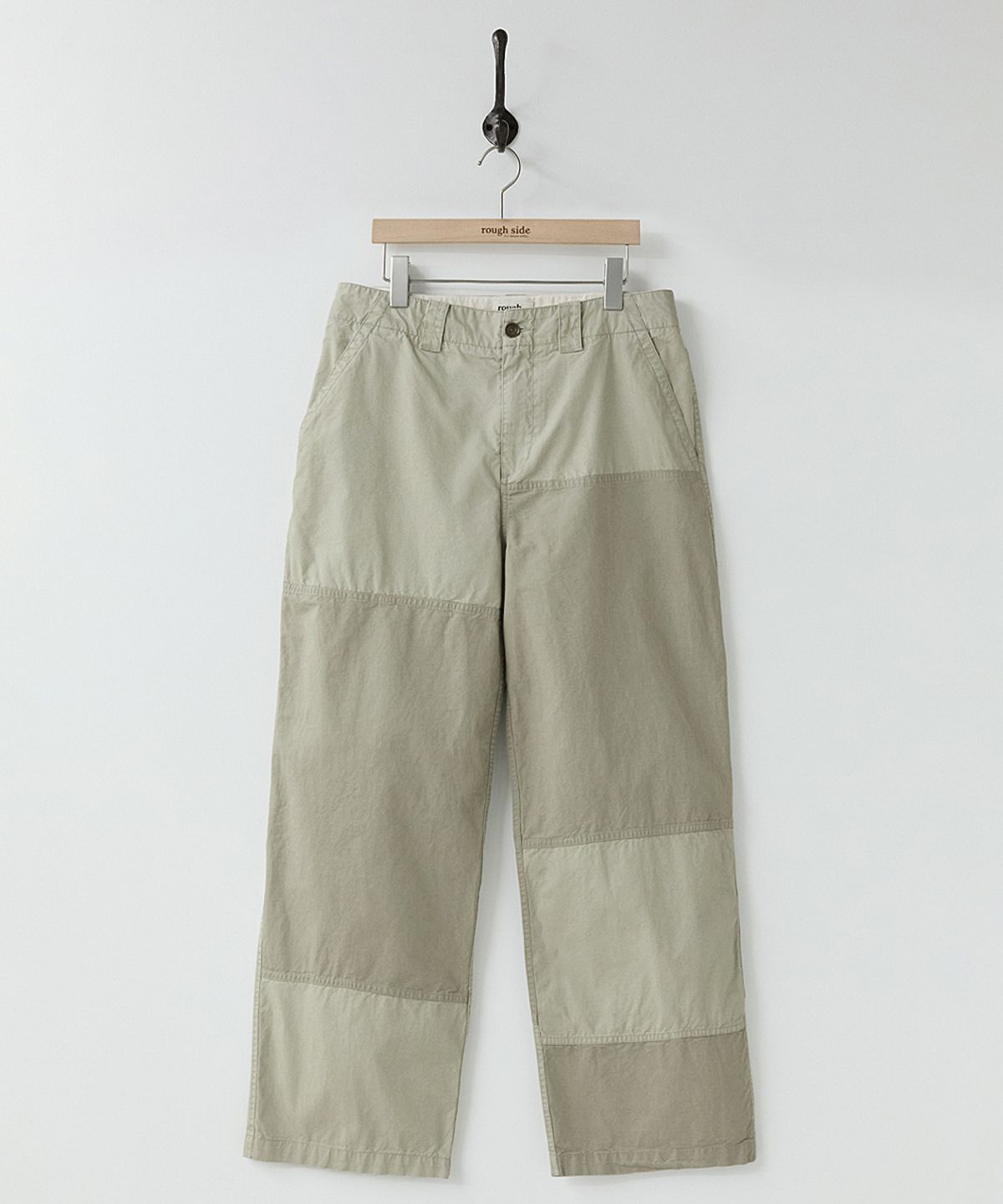 러프사이드(ROUGHSIDE) Contrast Panel Pants Sage