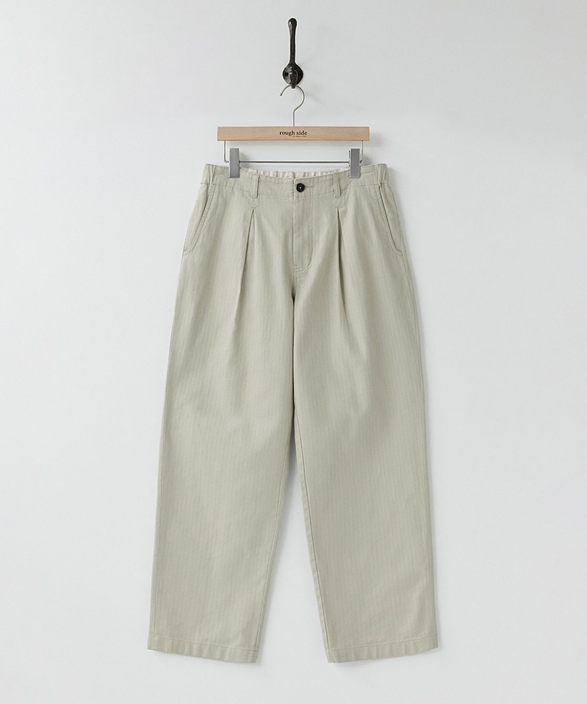 러프사이드(ROUGHSIDE) Box Pleat Pants Oatmeal(H)