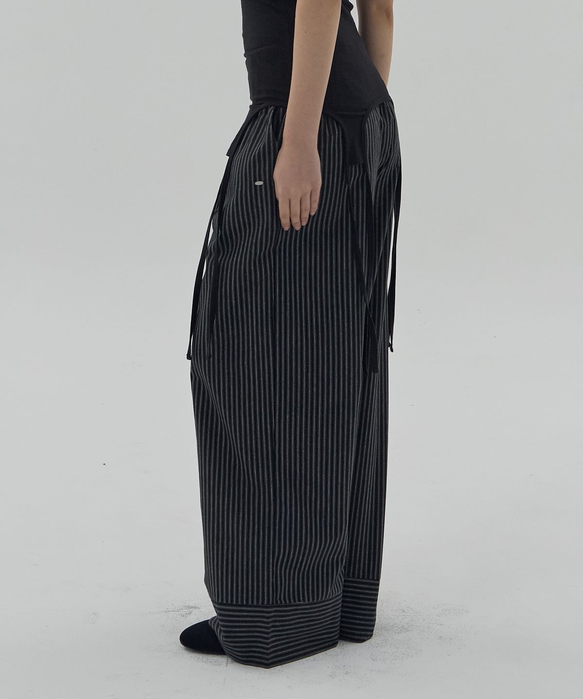 디어스토커(DEARSTALKER) MOLLY STRIPE WIDE PANTS  - BLACK