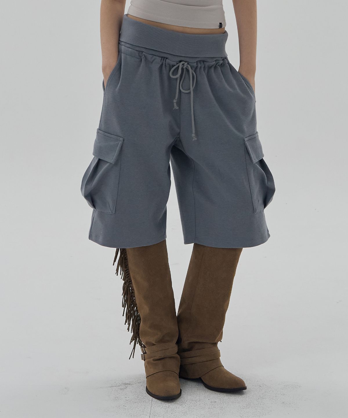 디어스토커(DEARSTALKER) AUDREY CARGO BERMUDA PANTS - DUSTY BLUE