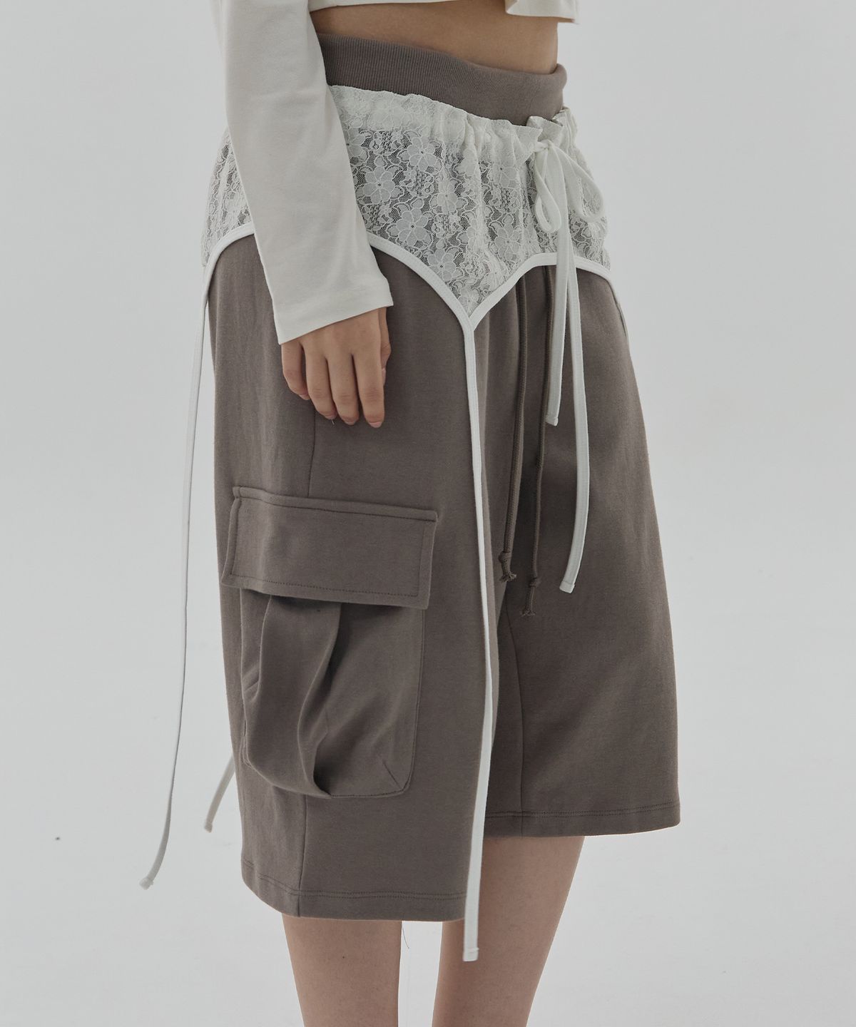디어스토커(DEARSTALKER) AUDREY CARGO BERMUDA PANTS - MOCHA