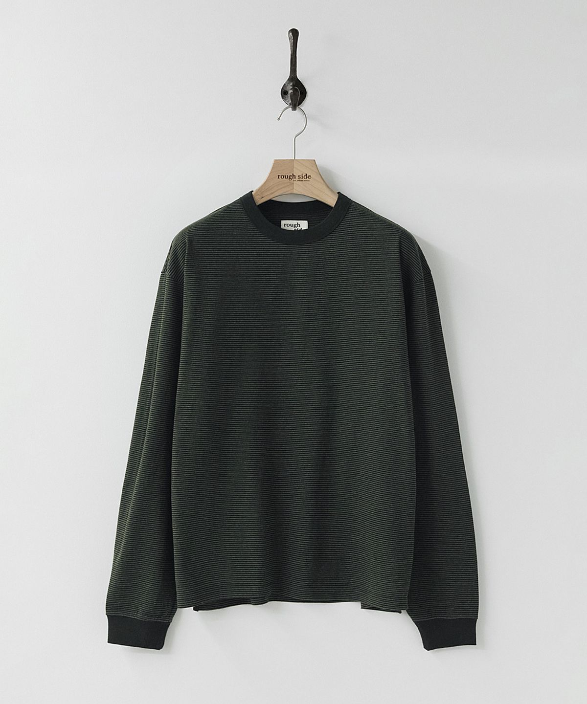 러프사이드(ROUGHSIDE) Fine Stripe Long Sleeve Dark Olive